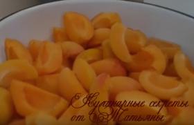 Как сварить варенье из абрикосов без косточек в мультиварке