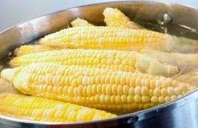 Как варить кукурузу, чтобы она была мягкая?